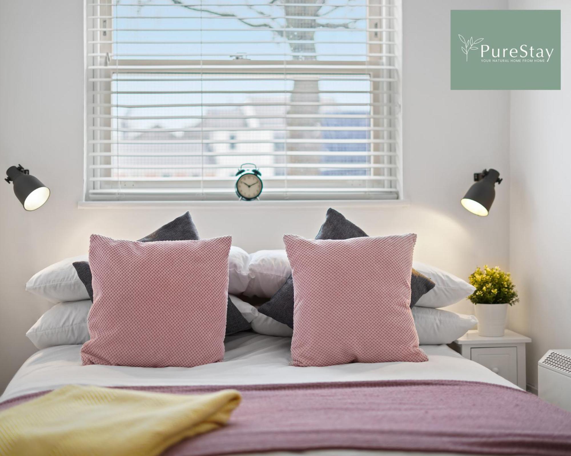 Stunning Two Bed Leamington Apartment With Free Wifi By Purestay Short Lets & Serviced Accommodation Buitenkant foto
